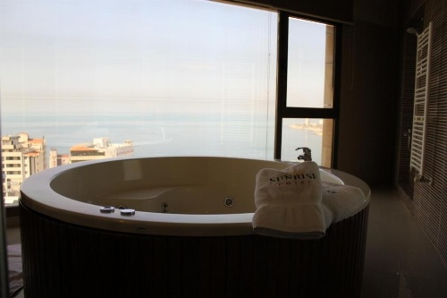 Sunrise Hotel image 45