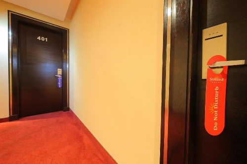 Sunrise Hotel image 8